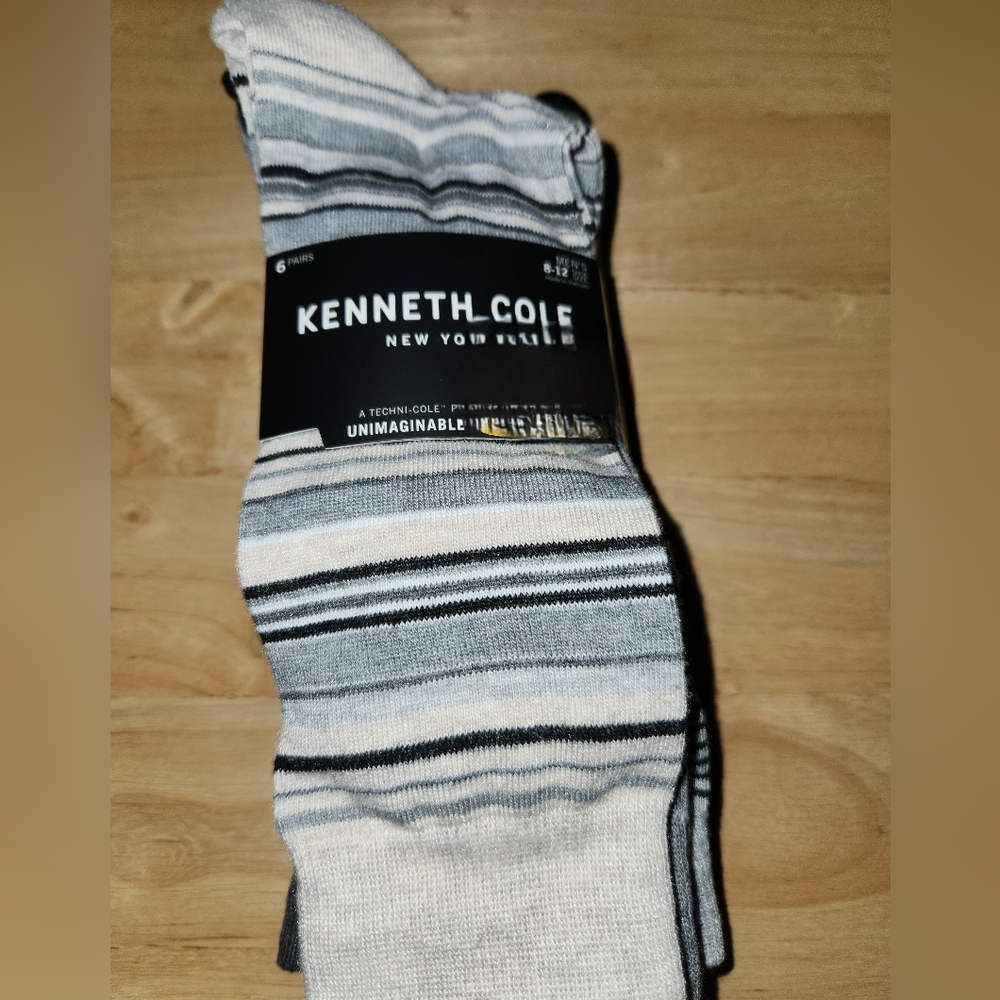 NWT Kenneth Cole Mens Socks